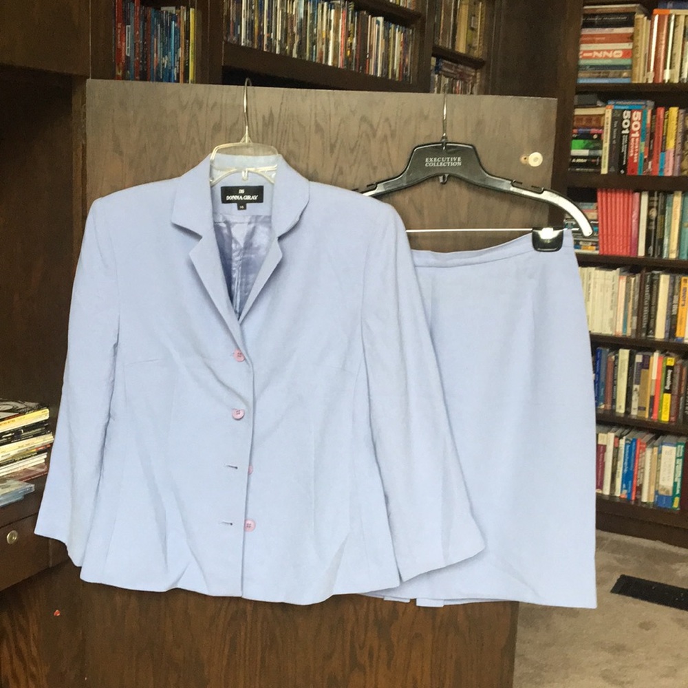 Donna gray light blue skirt suit sz 14